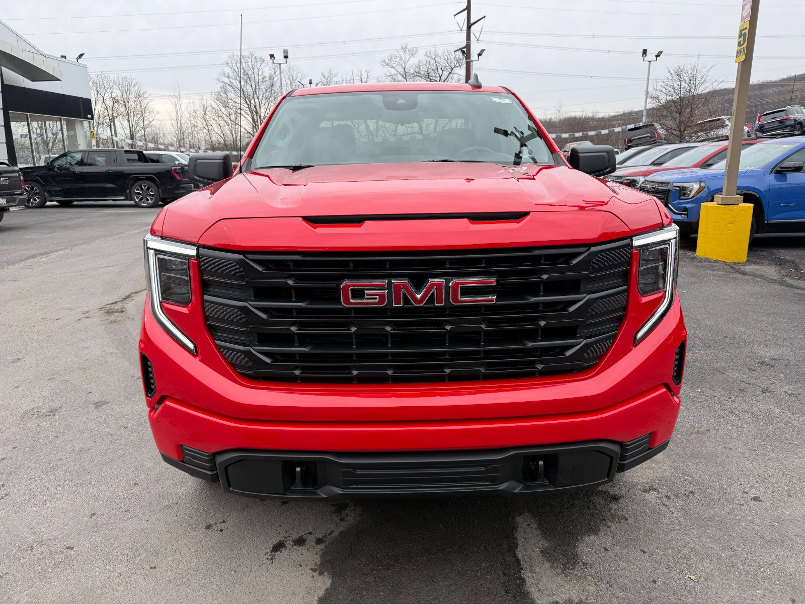 New 2026 GMC Sierra 1500 Pro w/ Graphite Edition AWD/4WD image 8