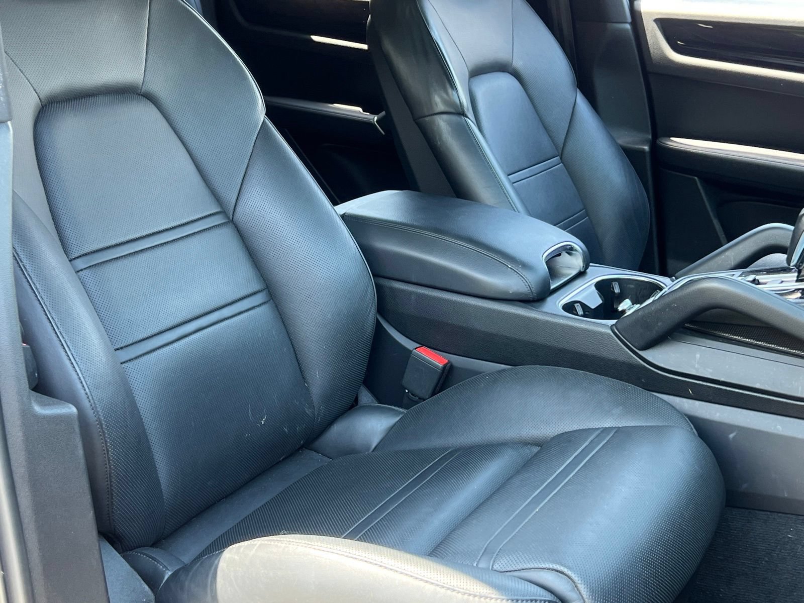 Certified 2020 Porsche Cayenne AWD/4WD image 15