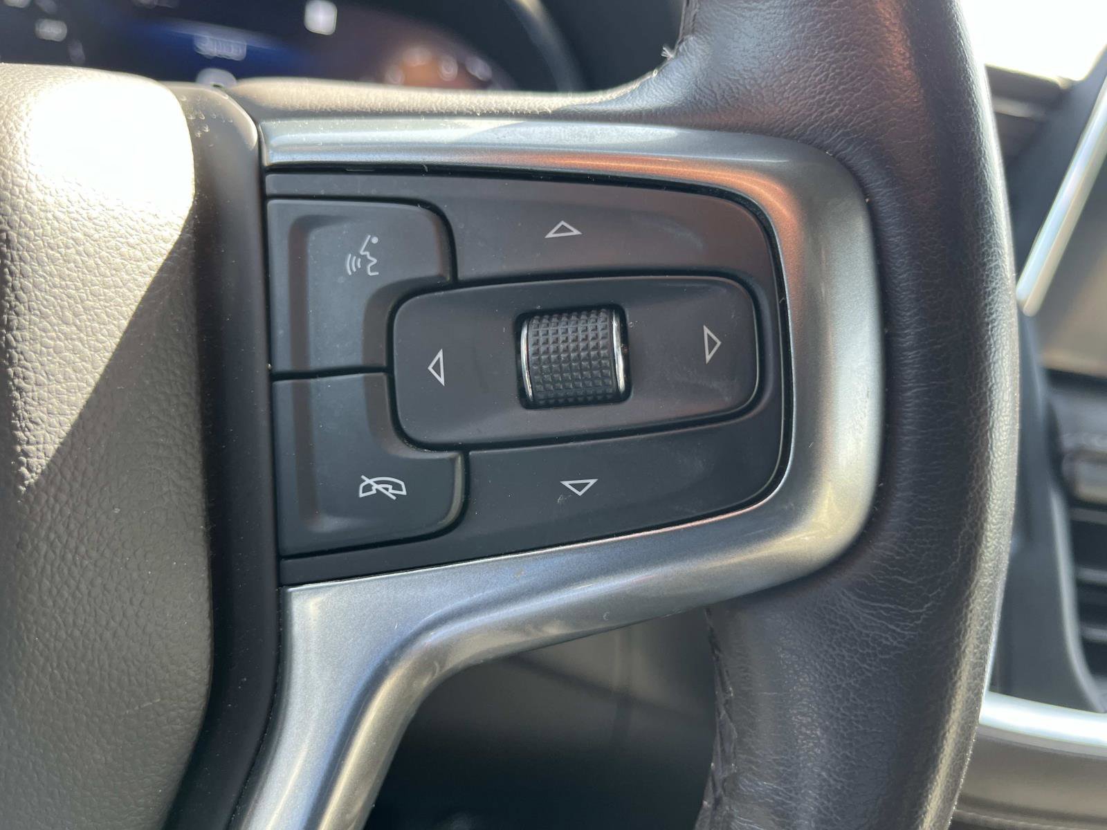 Used 2022 Chevrolet Tahoe LT w/ Luxury Package AWD/4WD image 35