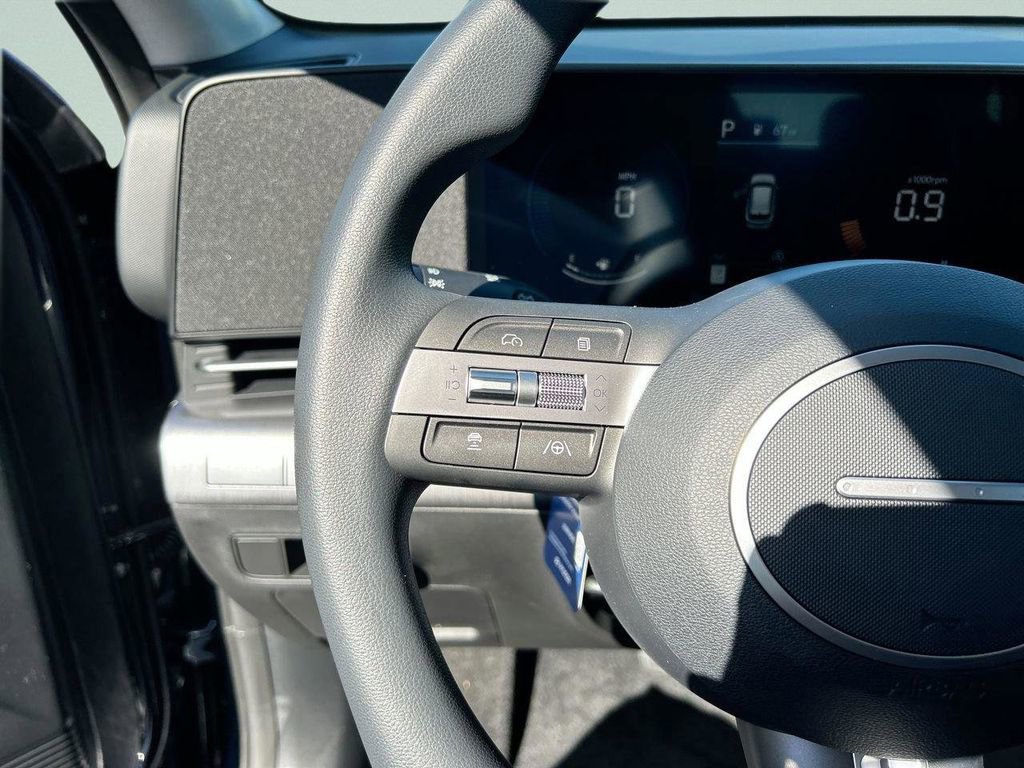 New 2026 Hyundai Kona SE image 28