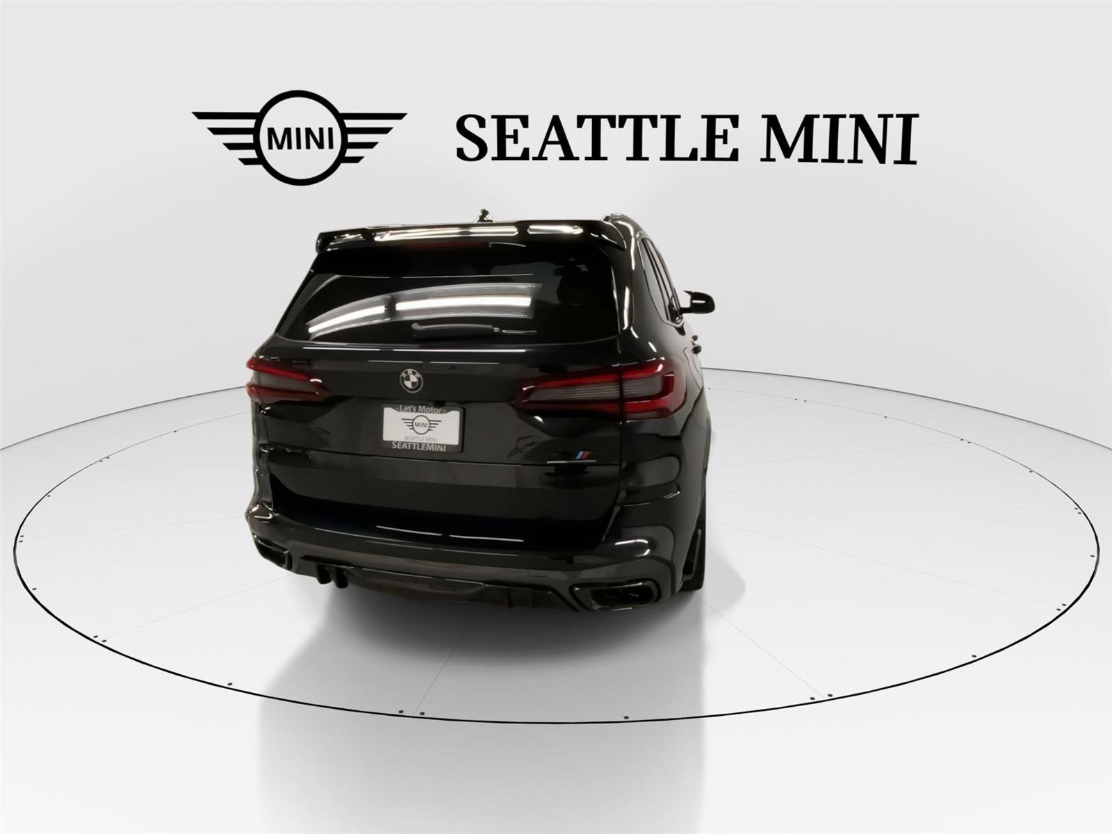 Used 2020 BMW X5 M50i w/ Executive Package image 10