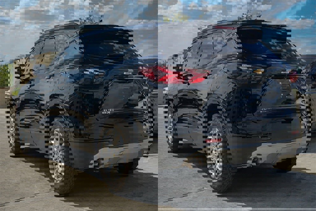 Used 2022 Chevrolet Blazer LT image 6