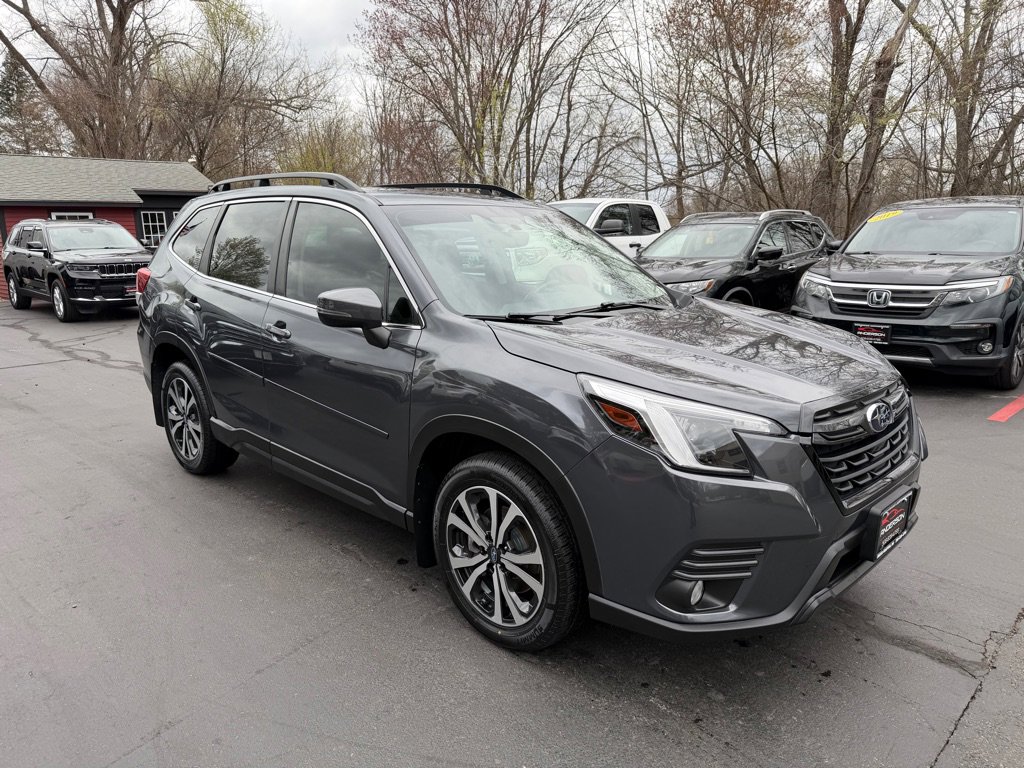 Used 2023 Subaru Forester Limited AWD/4WD image 6