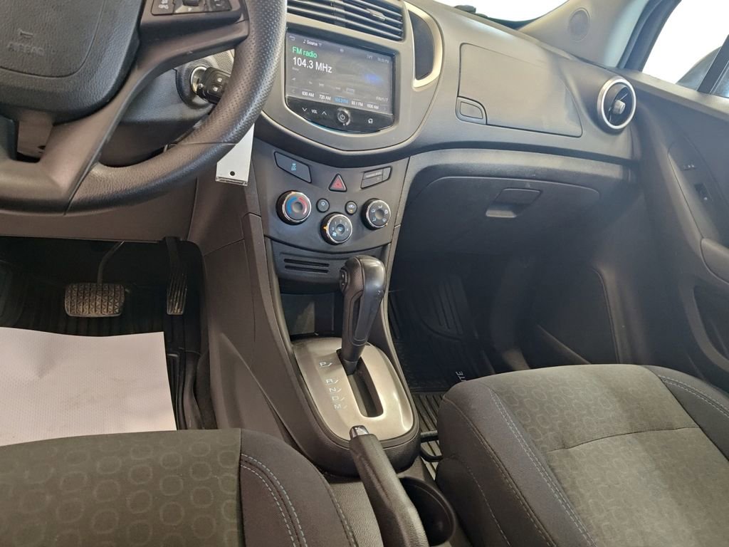 Used 2016 Chevrolet Trax LS AWD/4WD image 11