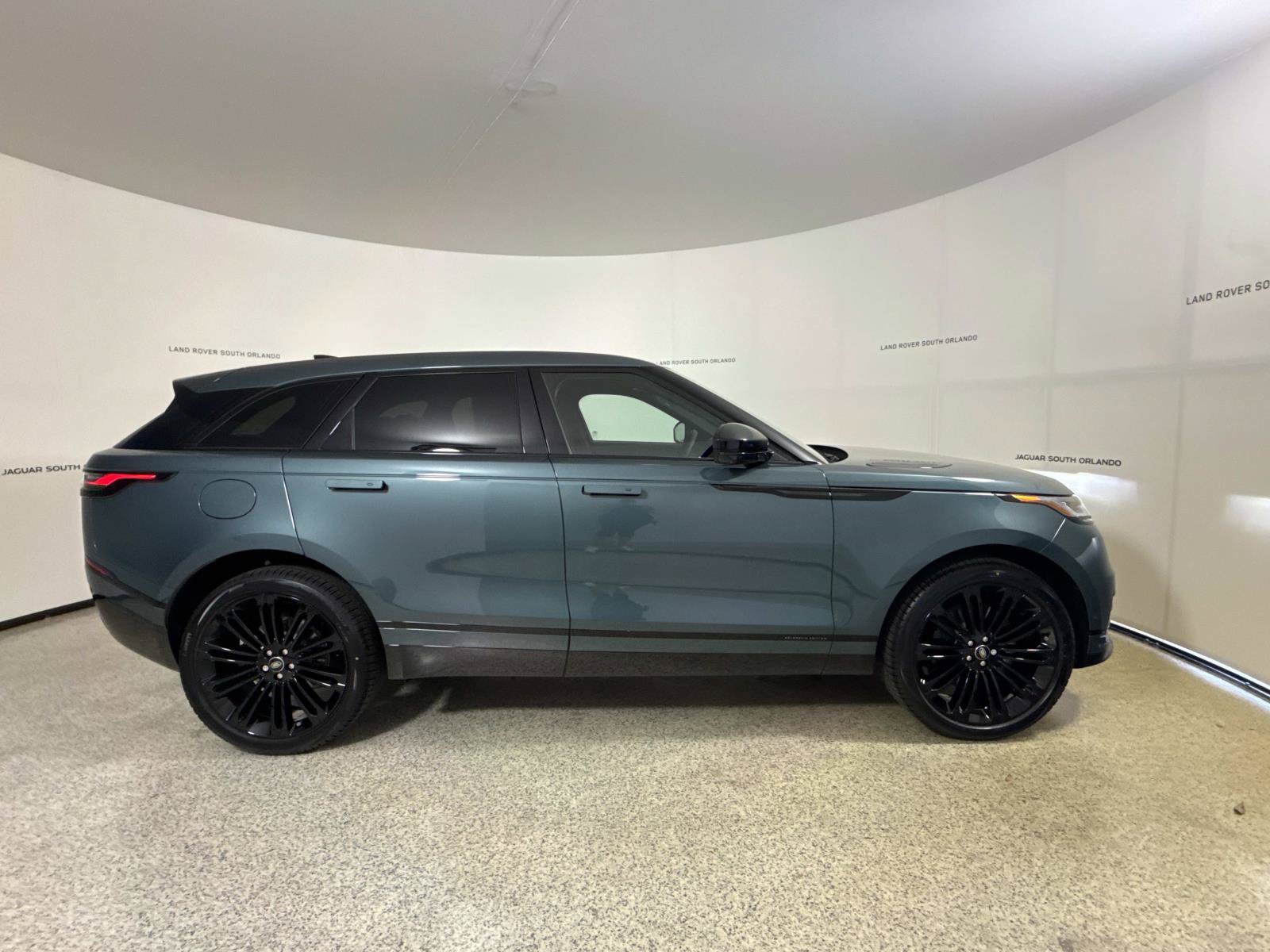 New 2026 Land Rover Range Rover Velar Belgravia AWD/4WD image 6