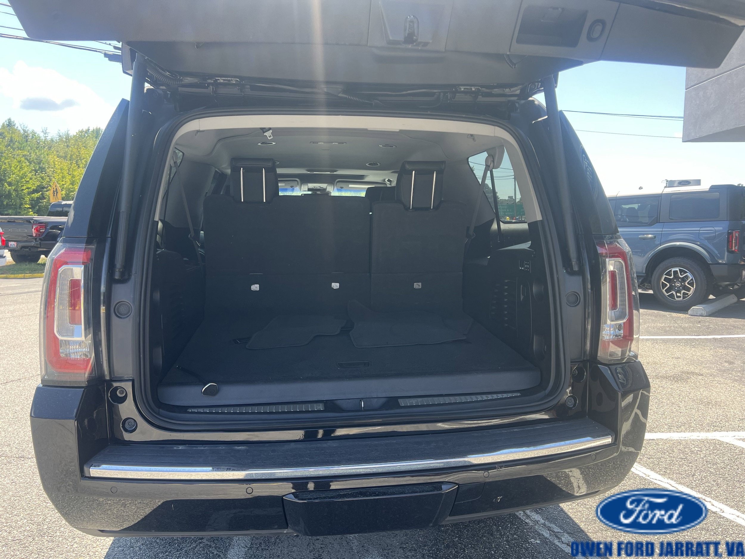 Used 2020 GMC Yukon XL Denali AWD/4WD image 6