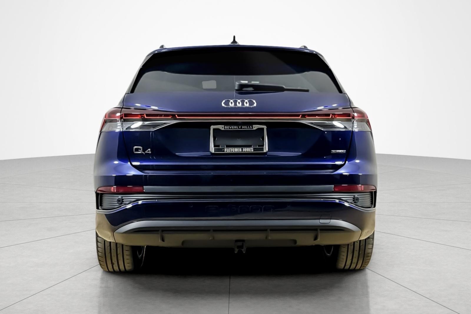 Used 2023 Audi Q4 e-tron Premium Plus AWD/4WD image 4