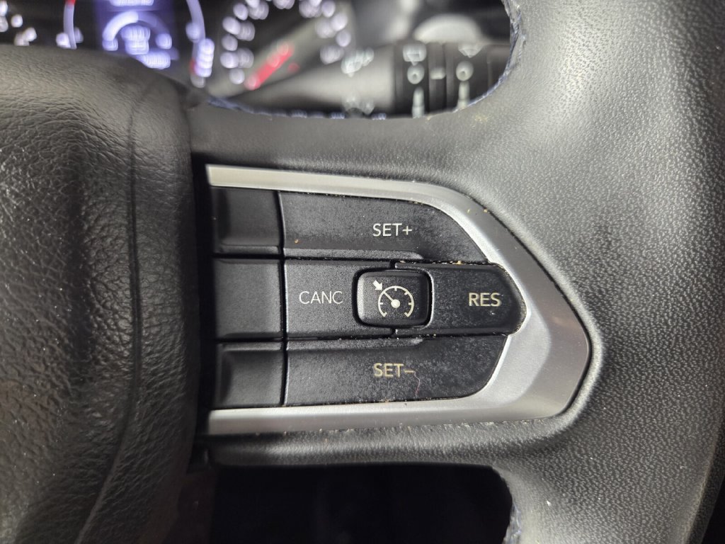 Used 2022 Jeep Compass Latitude AWD/4WD image 17
