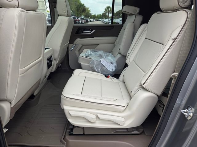 New 2026 GMC Yukon XL Denali w/ Sun & Power Step Package AWD/4WD image 7