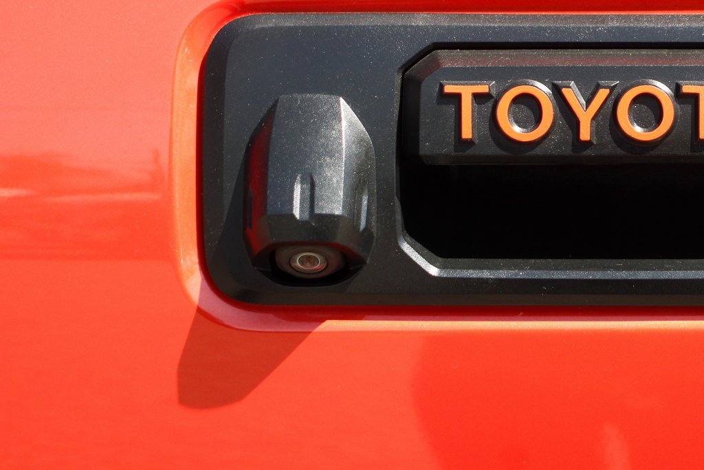 Used 2017 Toyota Tacoma TRD Sport image 43