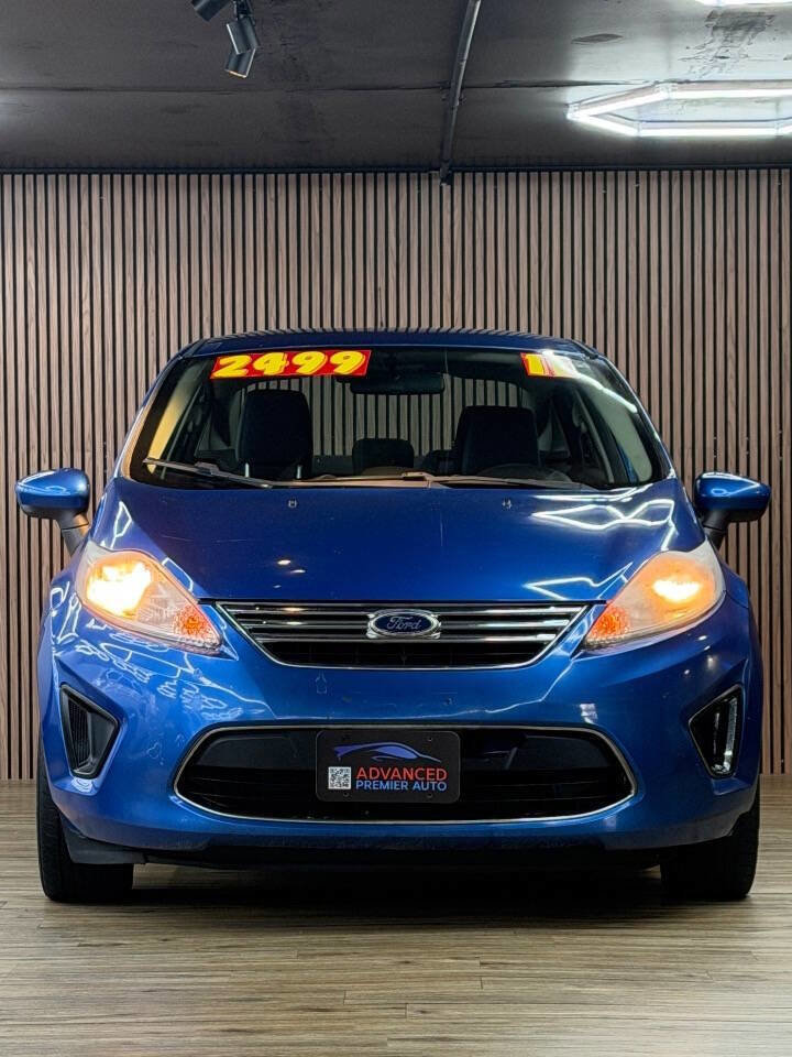 Used 2011 Ford Fiesta SE w/ 201A Rapid Spec Order Code image 2
