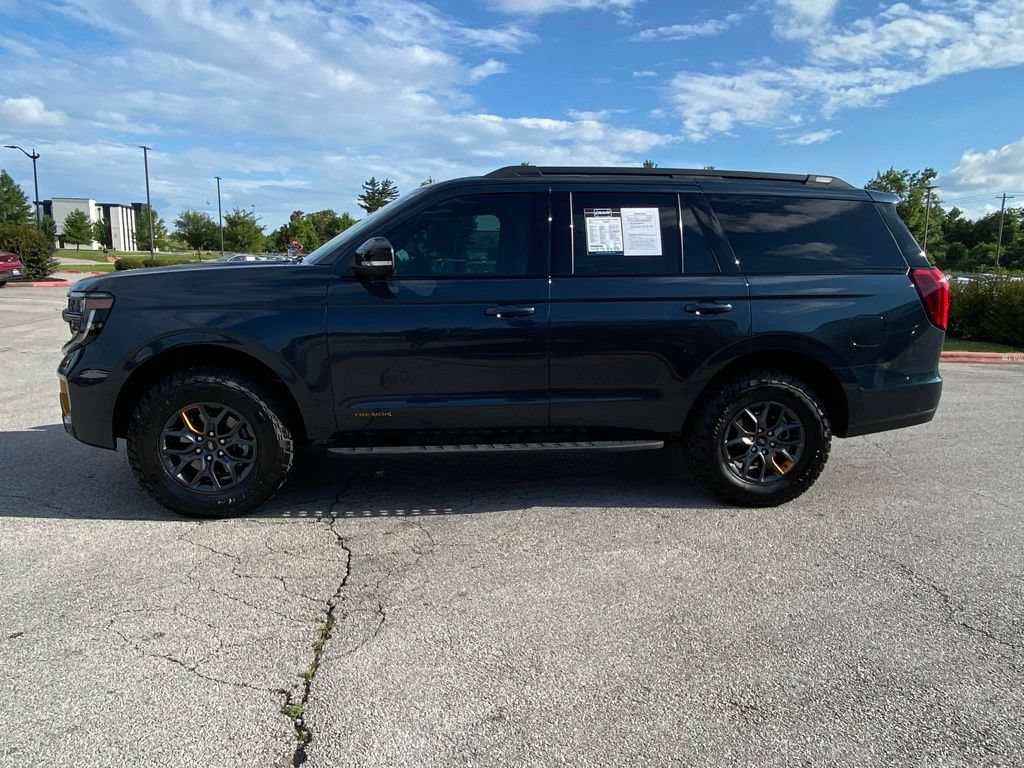 Used 2025 Ford Expedition Tremor AWD/4WD image 4