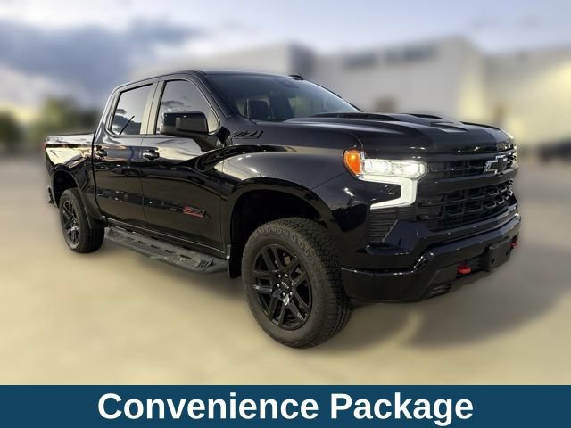Used 2025 Chevrolet Silverado 1500 LT Trail Boss w/ Convenience Package II AWD/4WD image 8