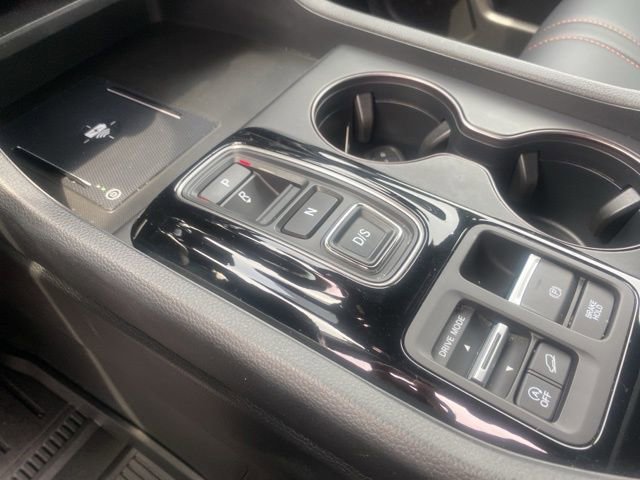 Used 2025 Honda Pilot TrailSport image 23