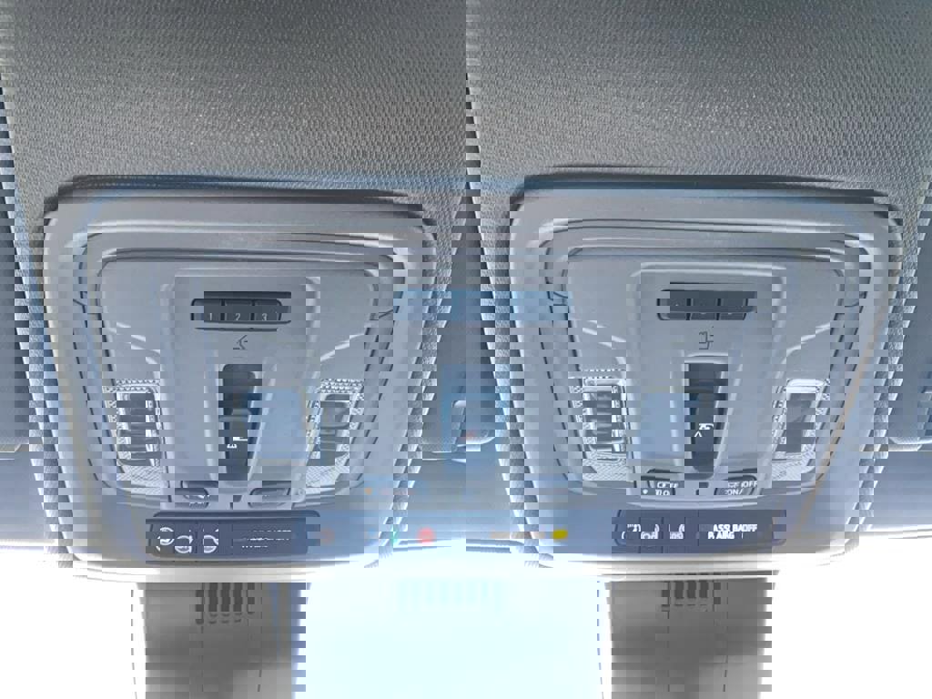 Used 2025 Chevrolet Silverado 1500 LT w/ Convenience Package II image 36