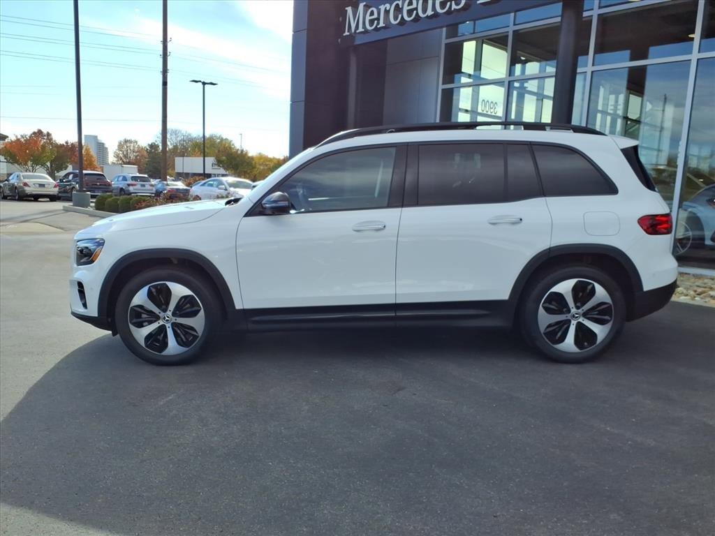 New 2025 Mercedes-Benz GLB 250 4MATIC image 3