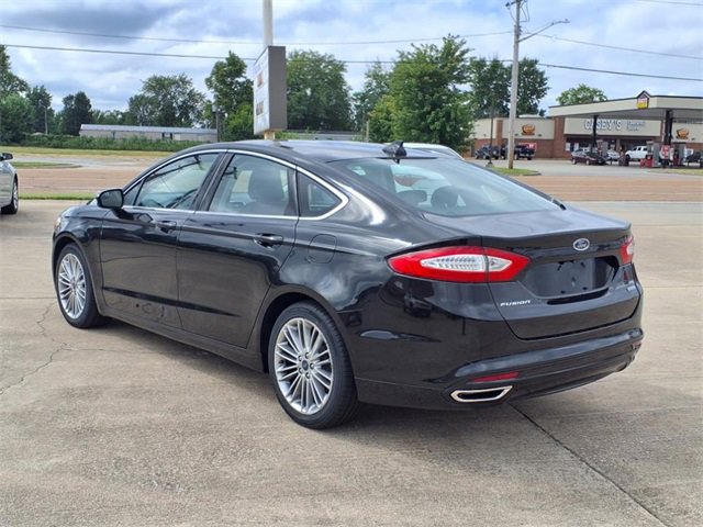 Used 2015 Ford Fusion SE w/ Equipment Group 202A image 3