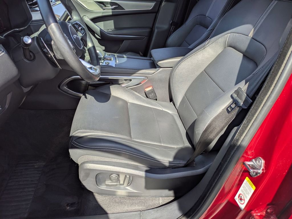 Used 2024 Jaguar F-PACE R-Dynamic S AWD/4WD image 14