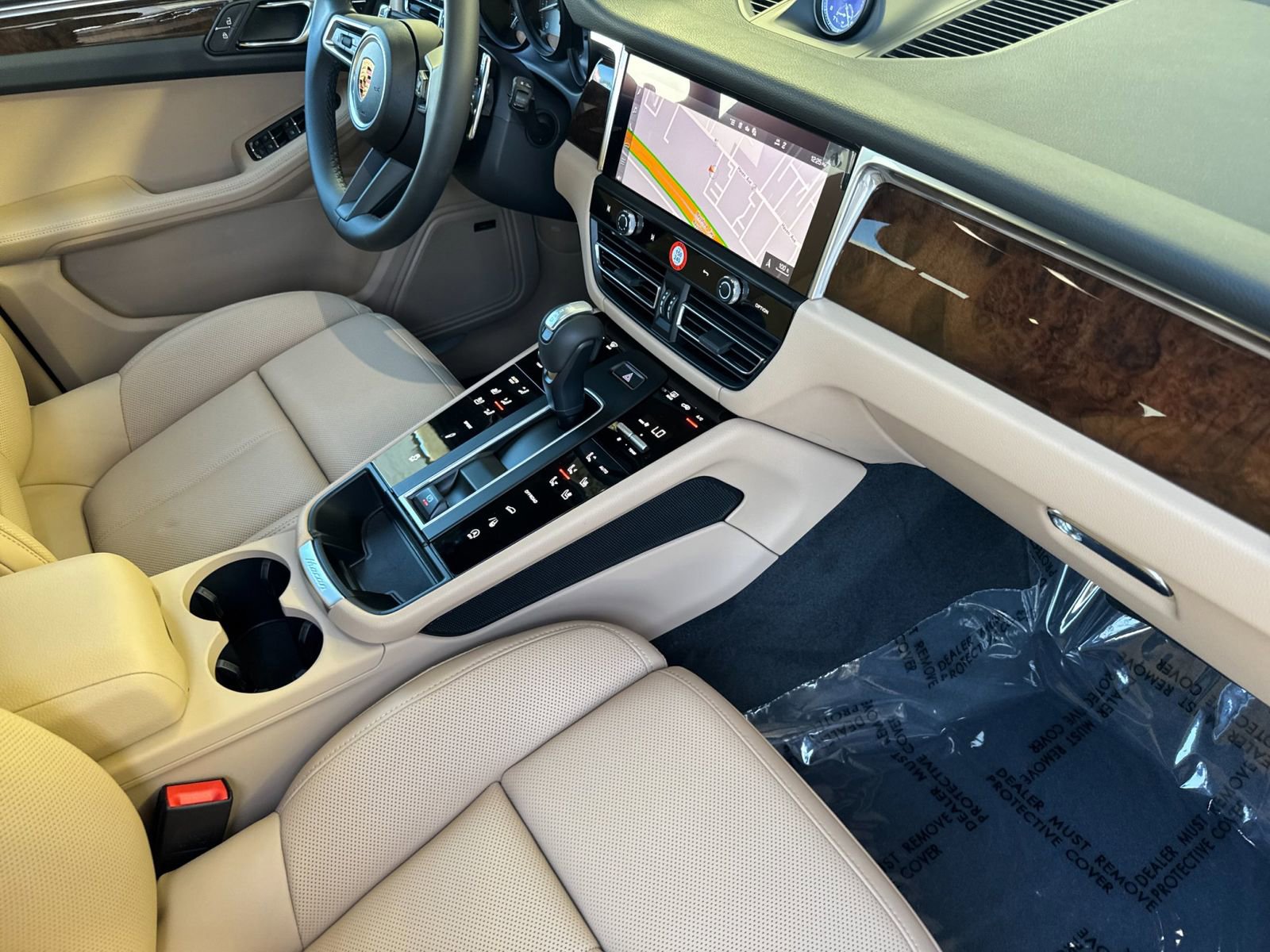 New 2026 Porsche Macan S AWD/4WD image 18
