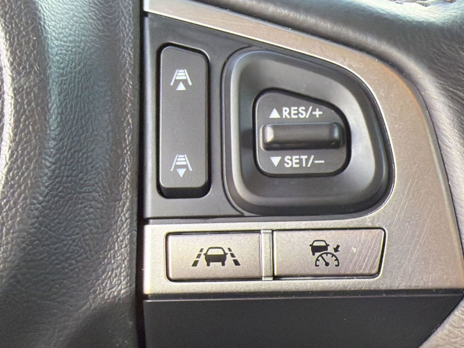 Used 2016 Subaru Outback 3.6R Limited AWD/4WD image 22