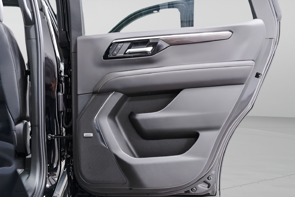 New 2026 Chevrolet Tahoe Premier w/ Sun And Tow Package AWD/4WD image 29