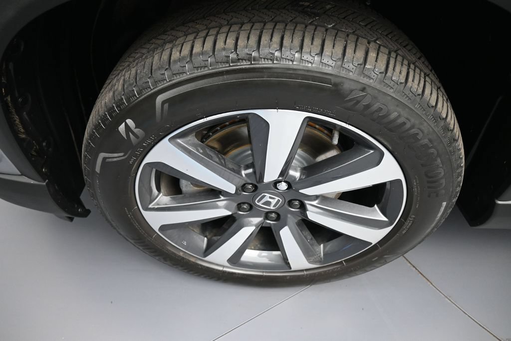 Certified 2023 Honda Pilot Touring image 14