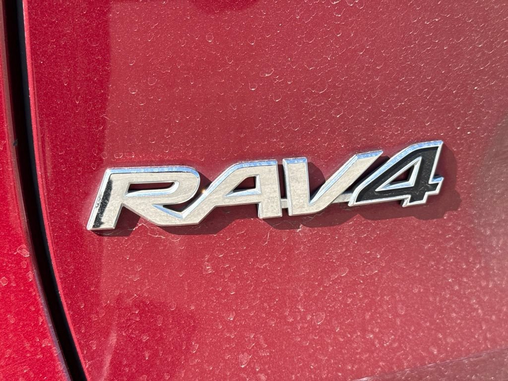 Used 2019 Toyota RAV4 XLE w/ Convenience Package AWD/4WD image 18