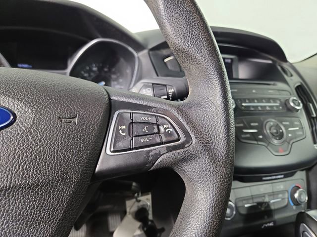 Used 2015 Ford Focus SE image 24