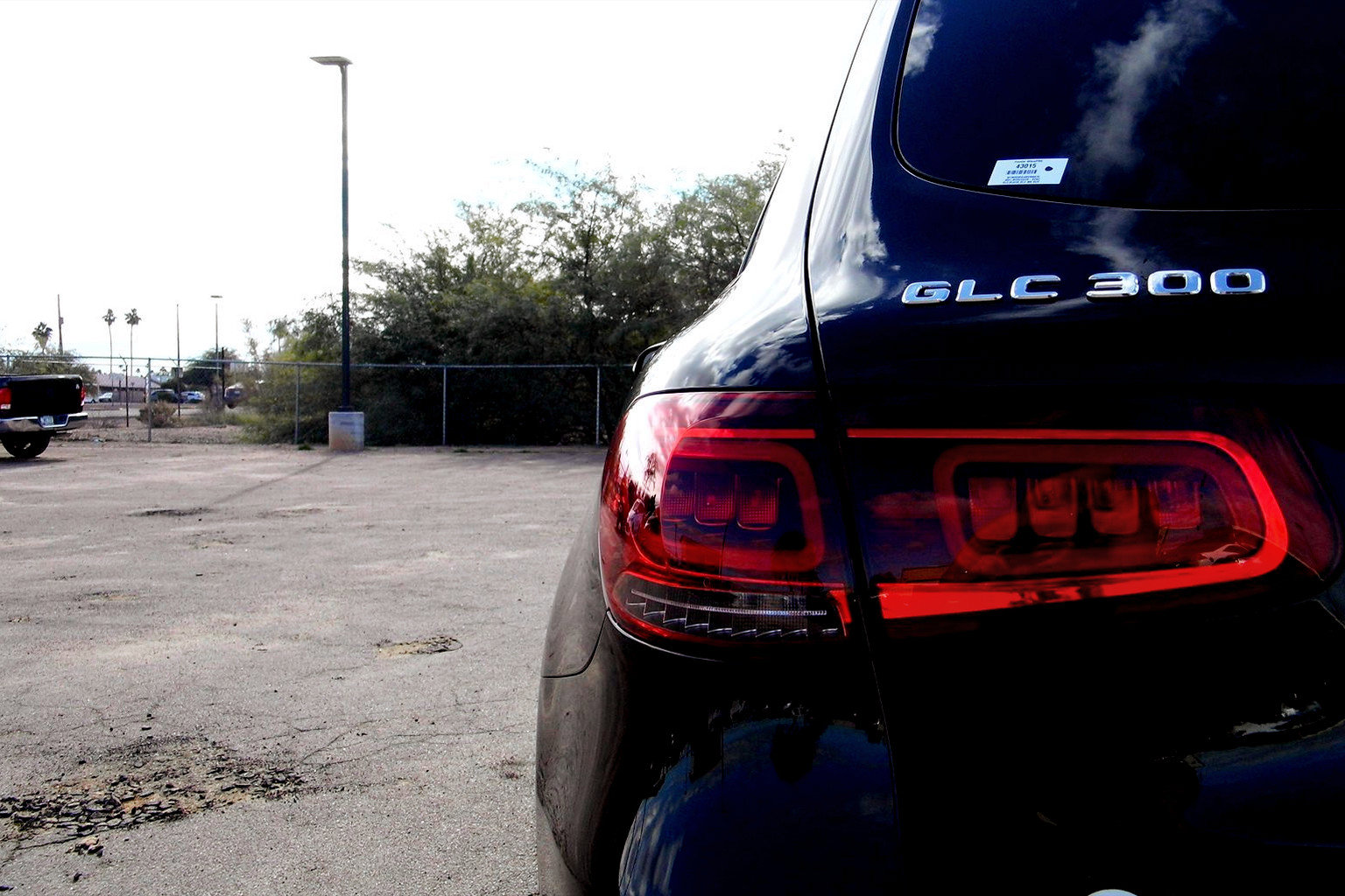 Used 2021 Mercedes-Benz GLC 300 w/ AMG Line image 10