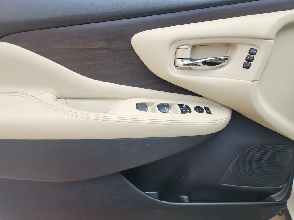 Used 2021 Nissan Murano Platinum w/ Cargo Package FWD image 22