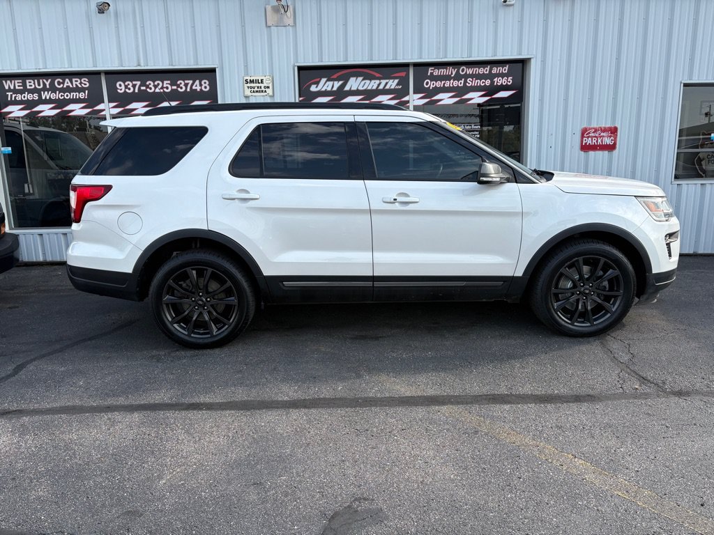 Used 2019 Ford Explorer XLT w/ Equipment Group 202A AWD/4WD image 2