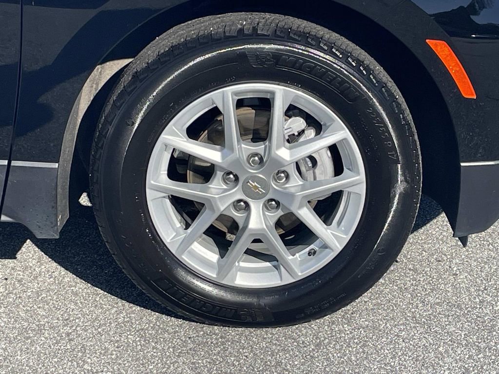 Used 2024 Chevrolet Equinox LT w/ LPO, Floor Liner Package image 10