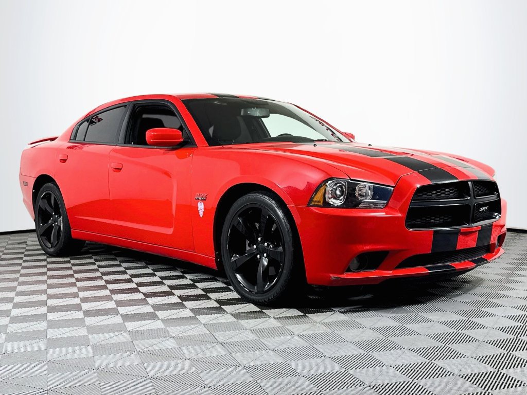 Used 2014 Dodge Charger R/T w/ Blacktop Package RWD image 1