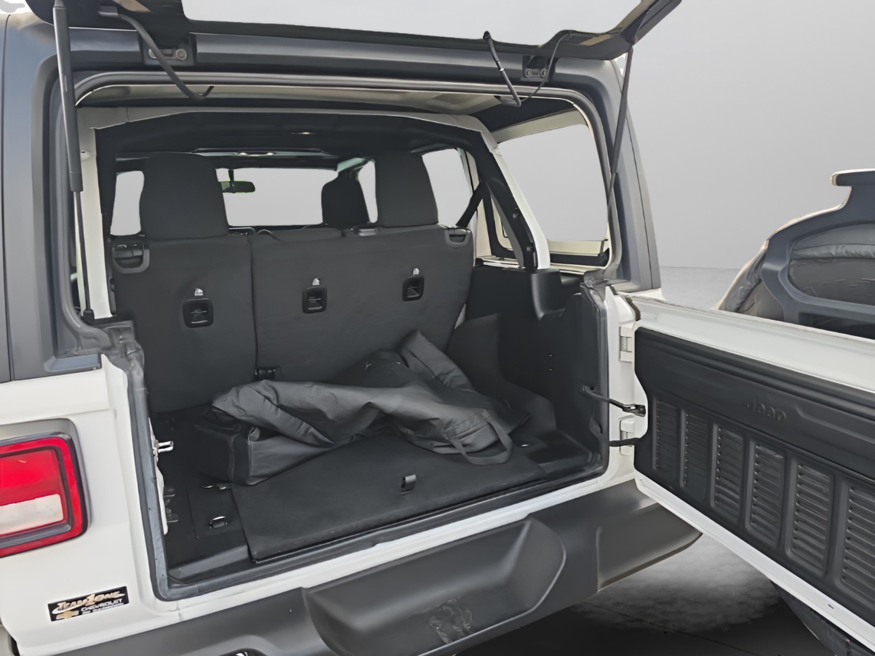 Used 2020 Jeep Wrangler Unlimited Sport image 10