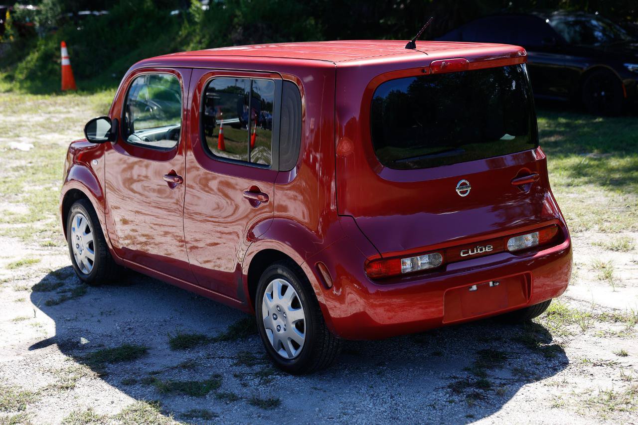 Used 2009 Nissan Cube 1.8 S w/ Interior Designer Pkg FWD image 5