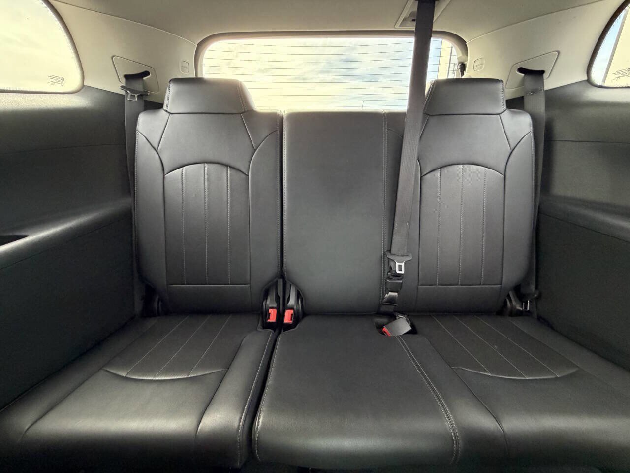 Used 2017 Buick Enclave Premium image 22