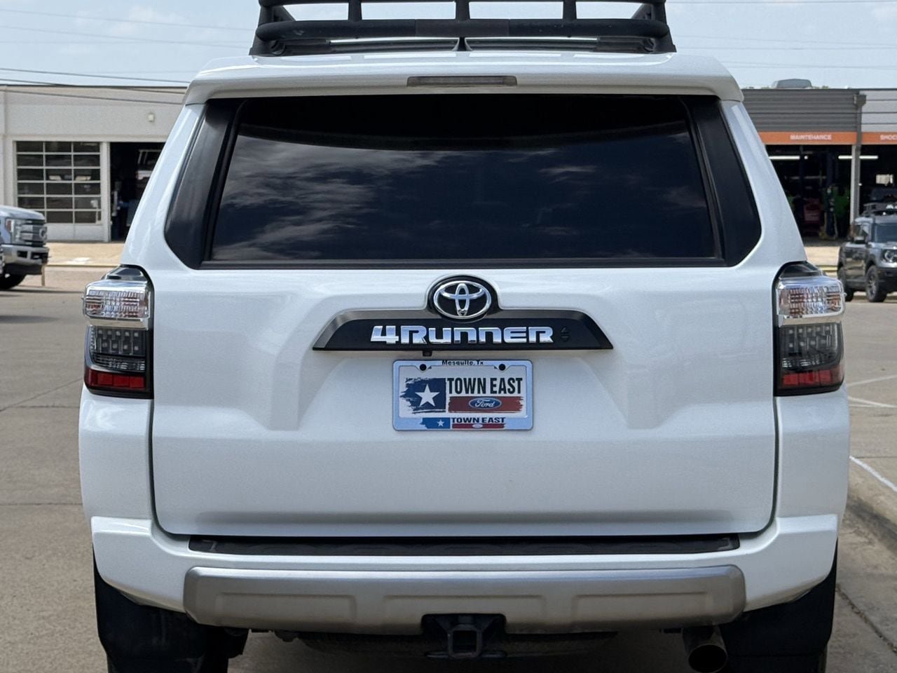 Used 2023 Toyota 4Runner TRD Off-Road image 6