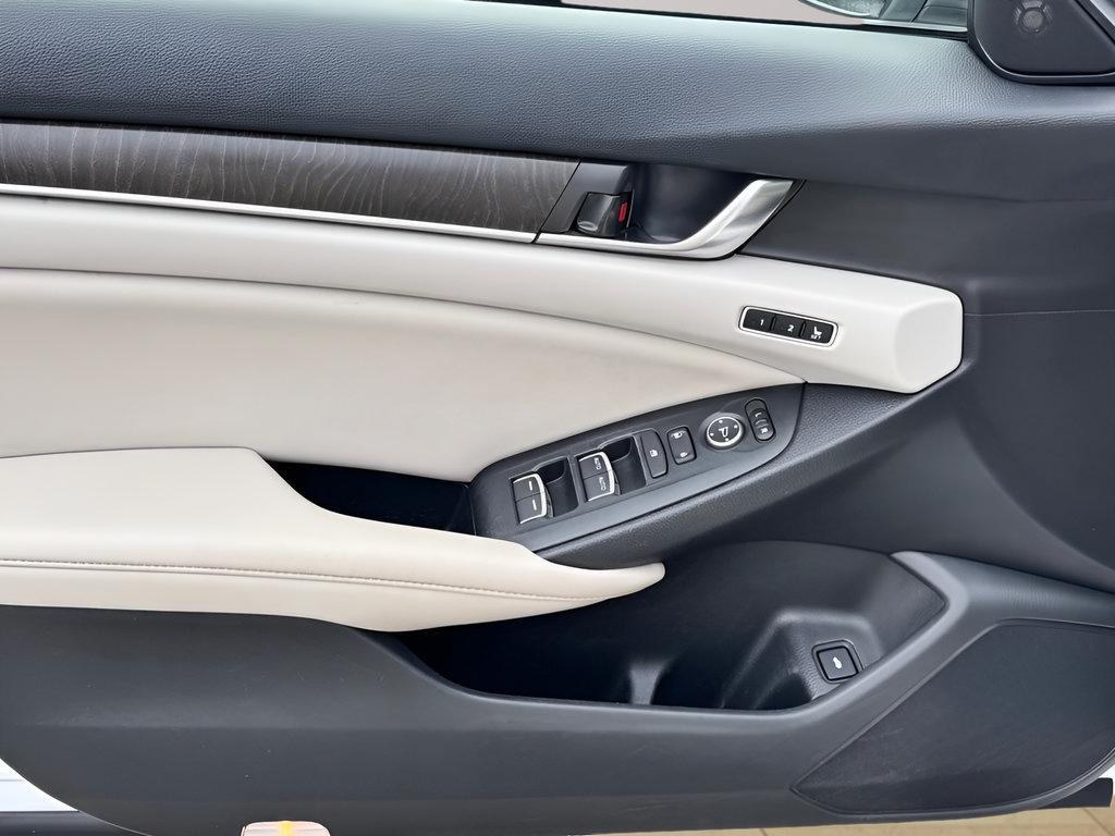 Used 2022 Honda Accord EX-L image 26
