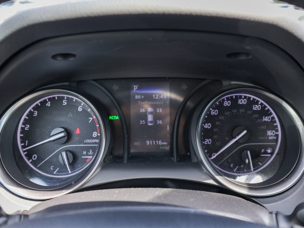 Used 2021 Toyota Camry SE w/ Cold Weather Package FWD image 17