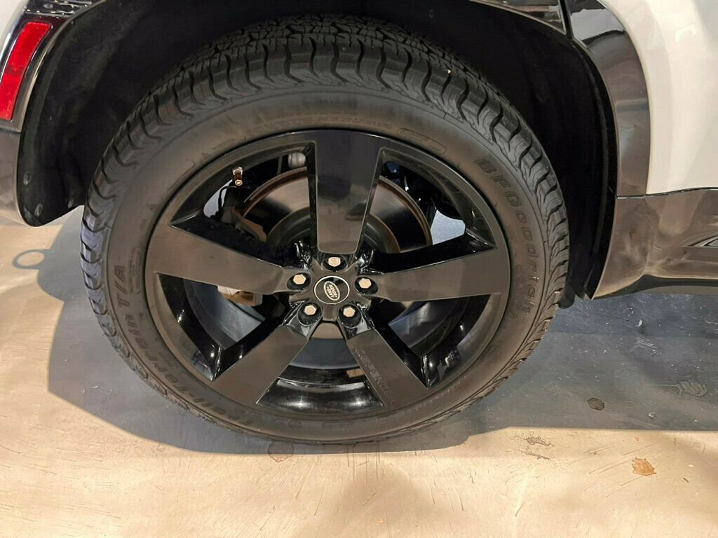 Used 2021 Land Rover Defender 110 X-Dynamic HSE image 11