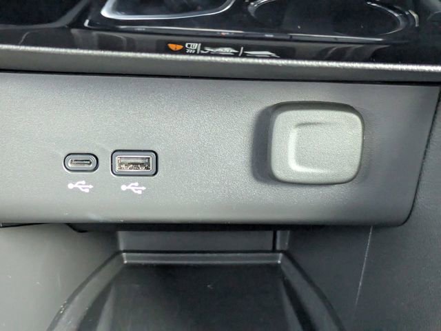 New 2025 Buick Encore GX Avenir w/ Avenir Technology Package image 28