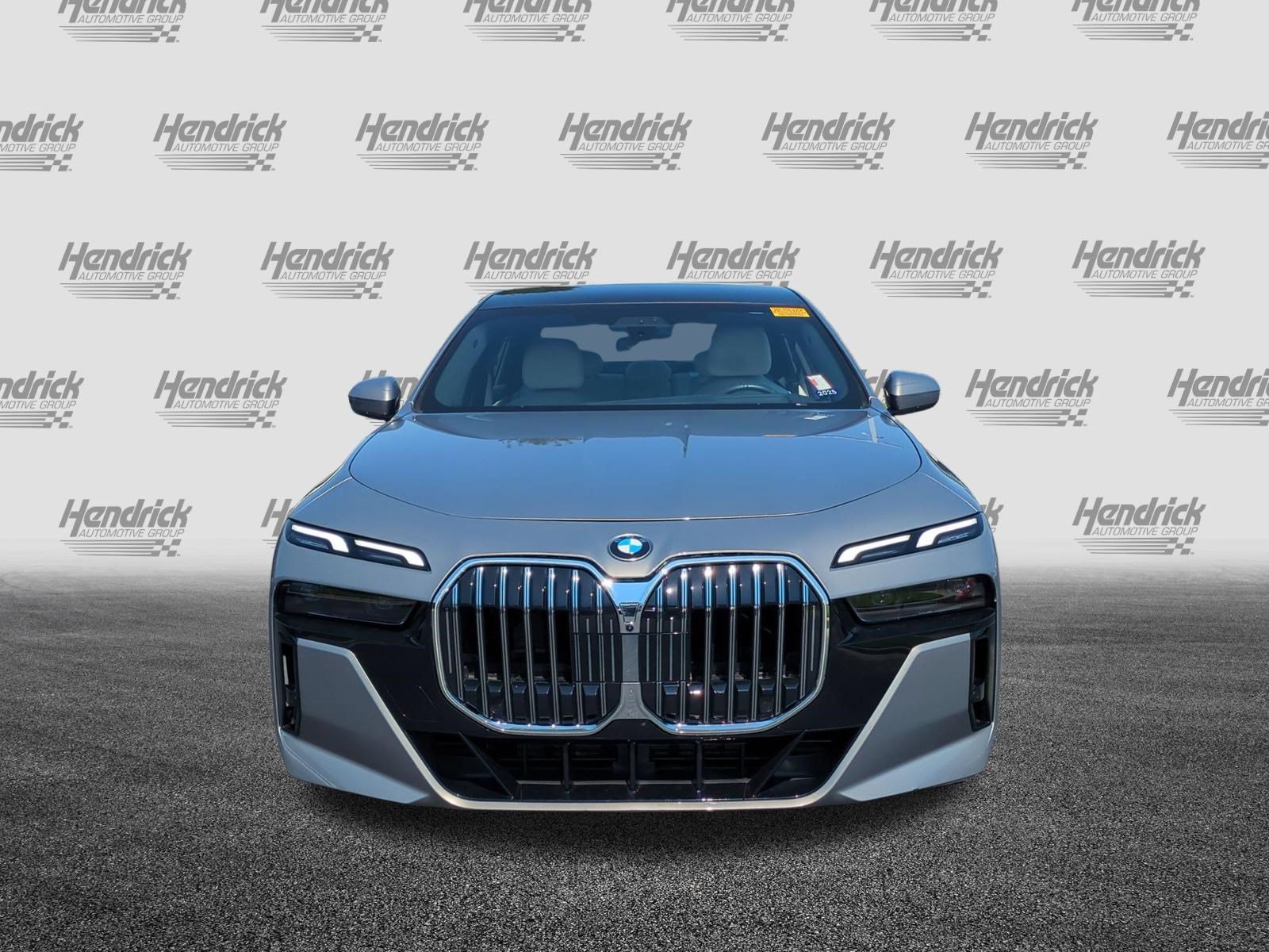 Certified 2025 BMW 740i RWD image 3
