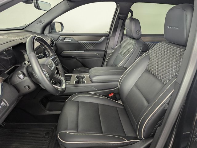 Used 2025 GMC Acadia Denali image 14