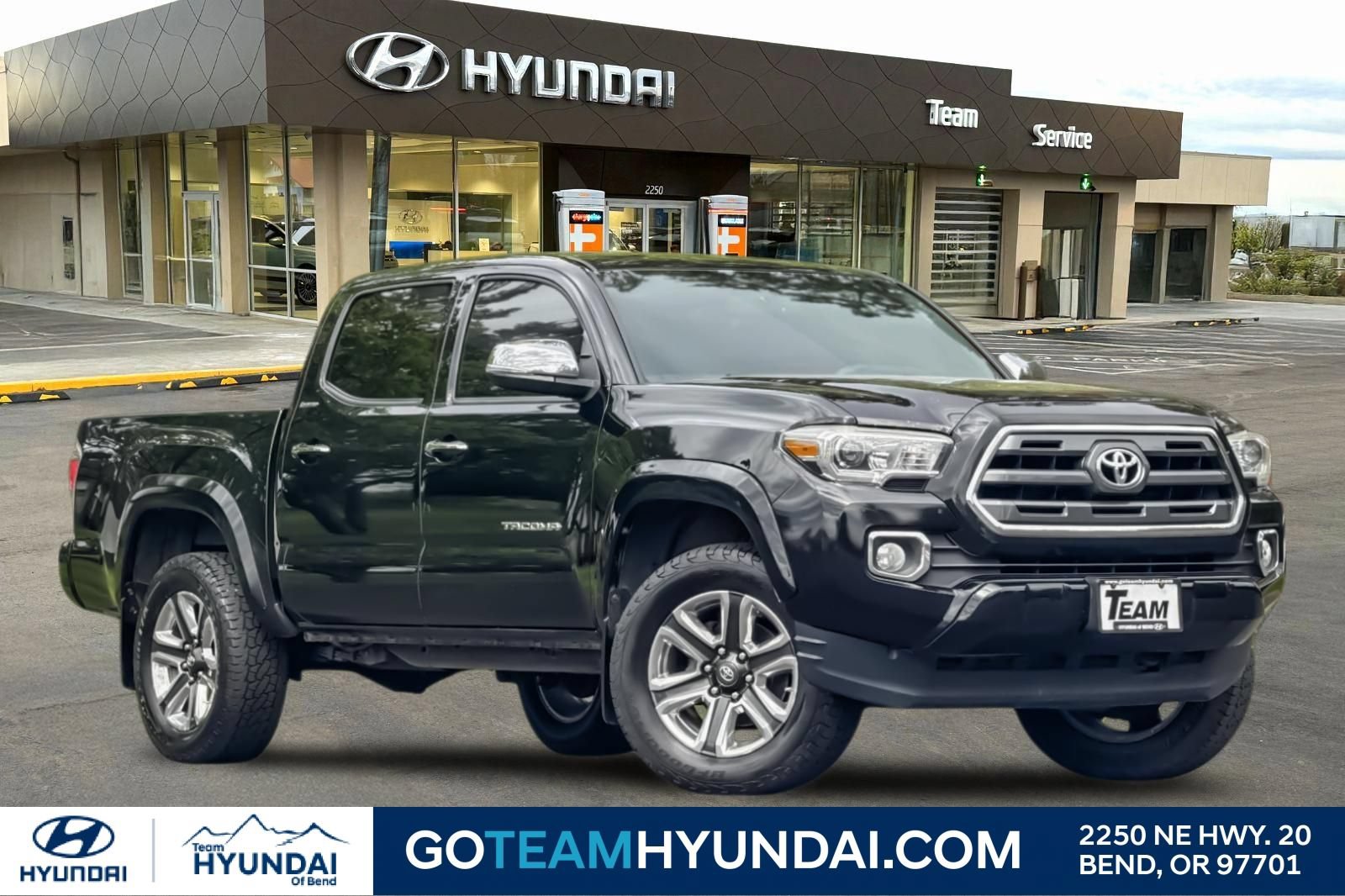Used 2017 Toyota Tacoma Limited AWD/4WD video 1