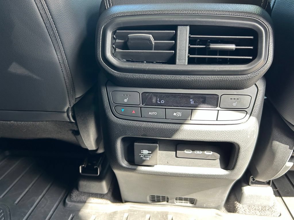 Used 2024 Honda Pilot Elite image 27