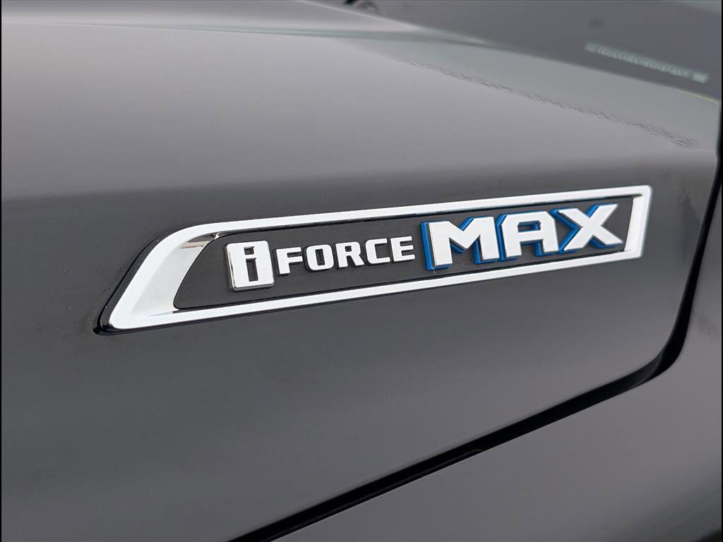 Used 2024 Toyota Sequoia Platinum image 18