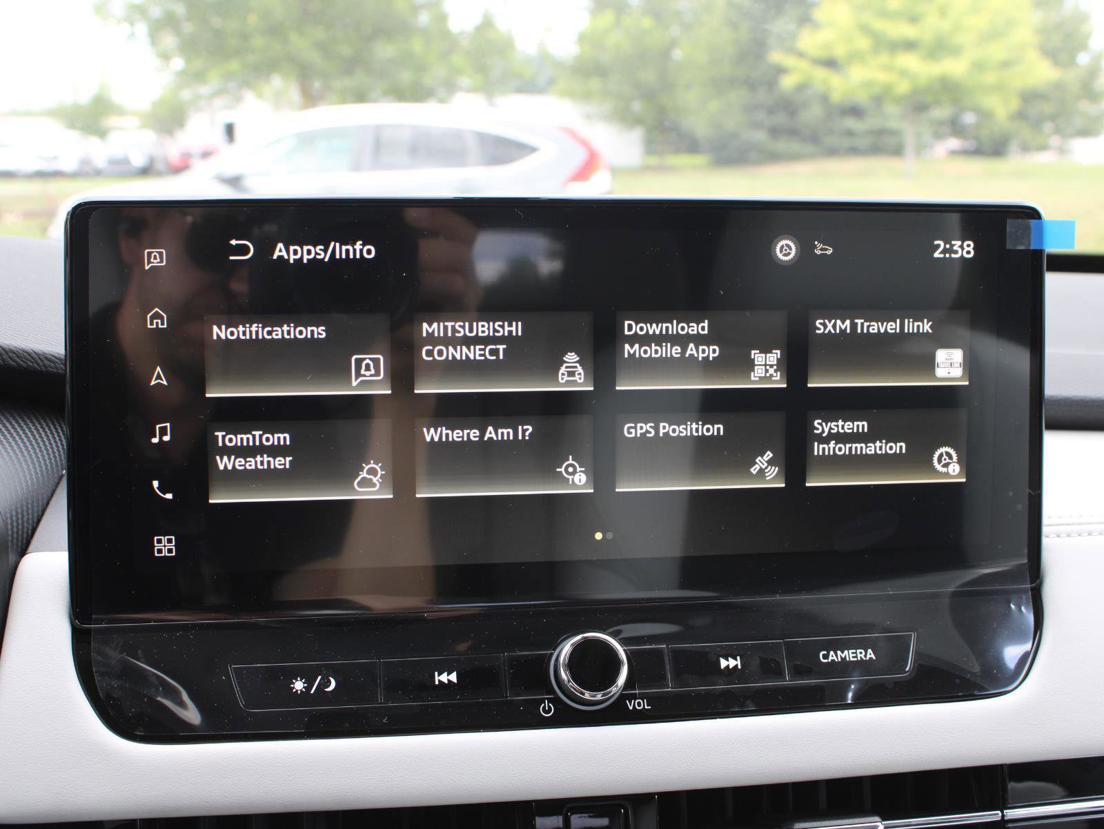 New 2025 Mitsubishi Outlander SE image 27