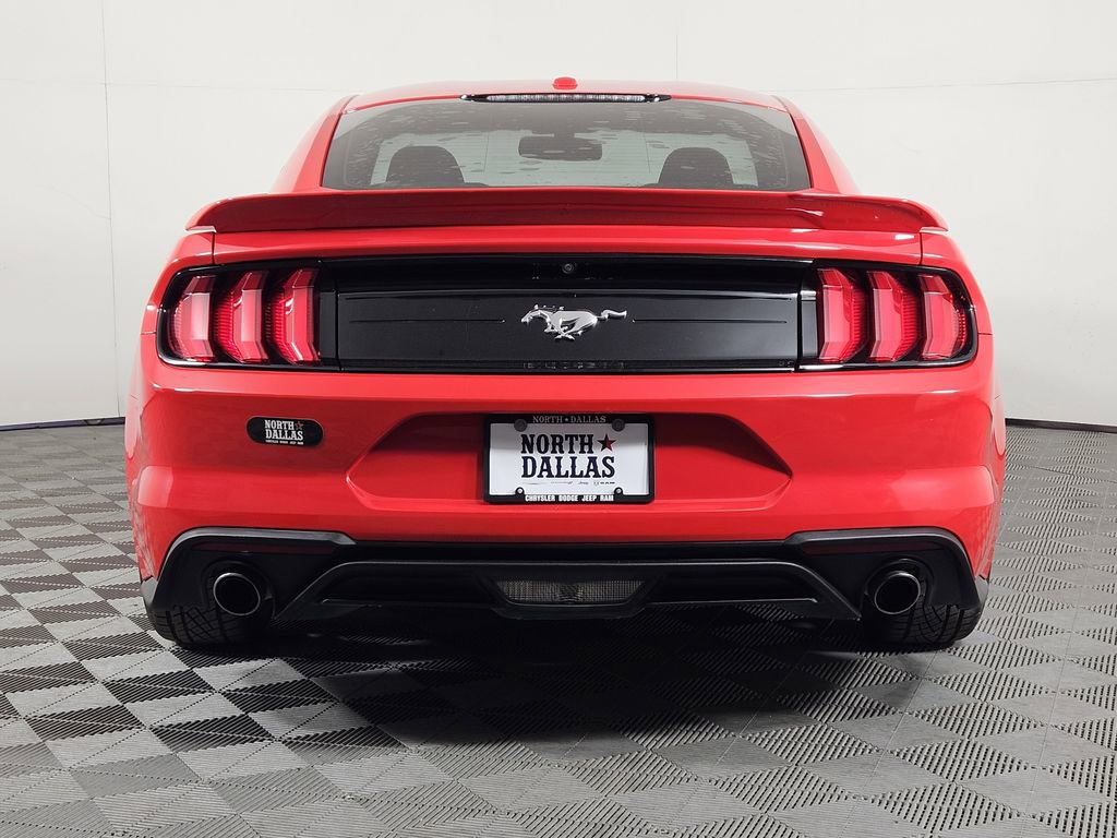 Used 2019 Ford Mustang Coupe image 4