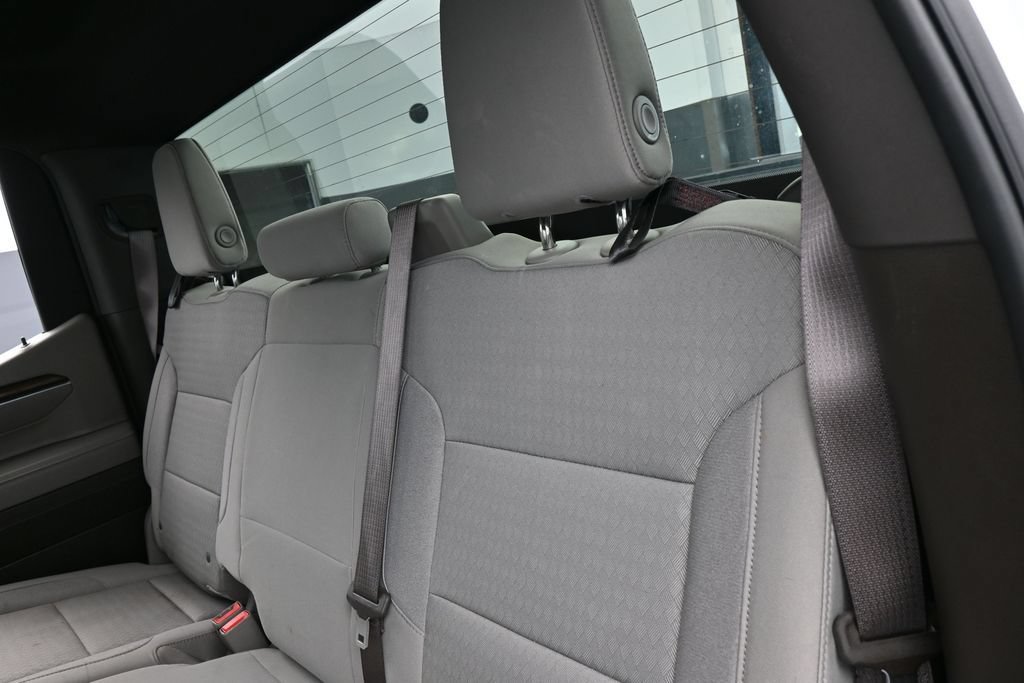 Used 2025 Chevrolet Silverado 1500 LT RWD image 19