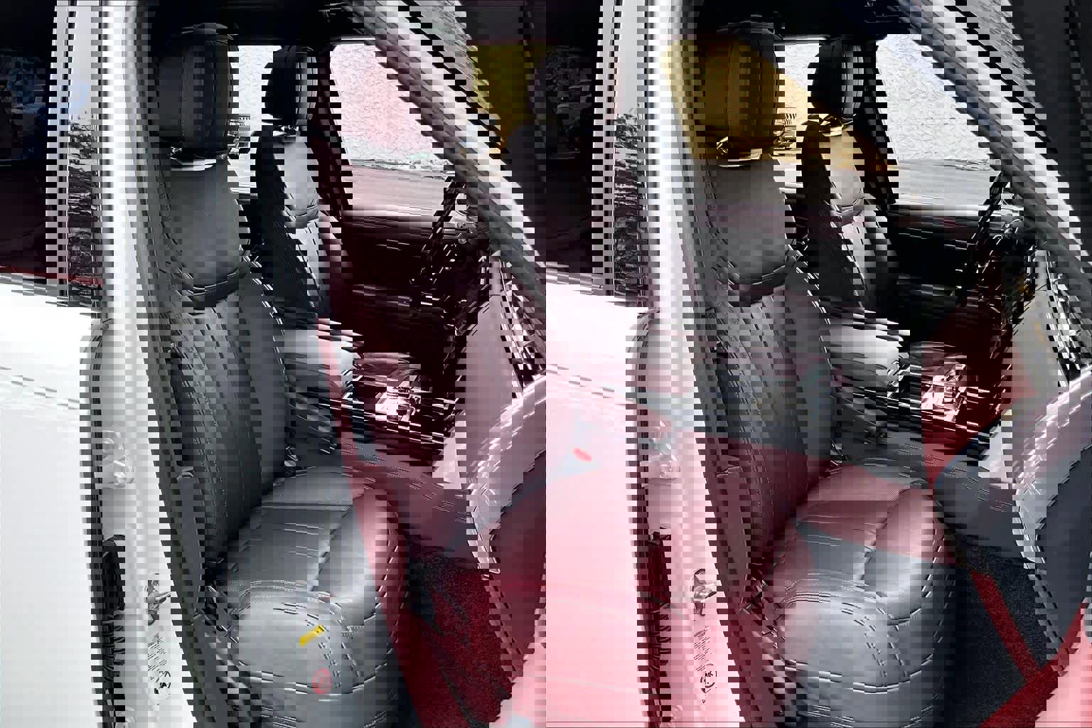 Used 2023 Land Rover Range Rover SE image 9